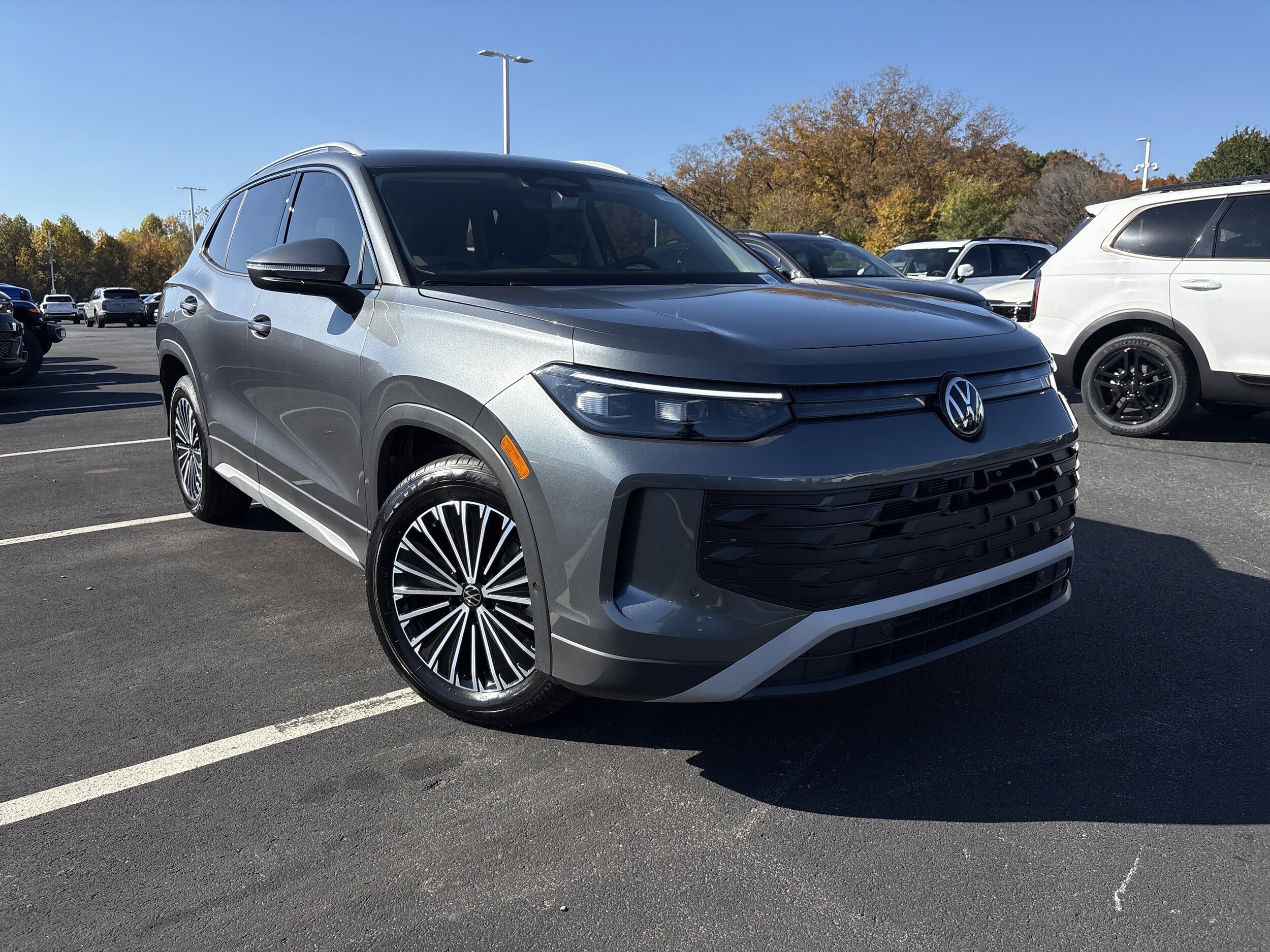 2026 Volkswagen Tiguan S photo 2