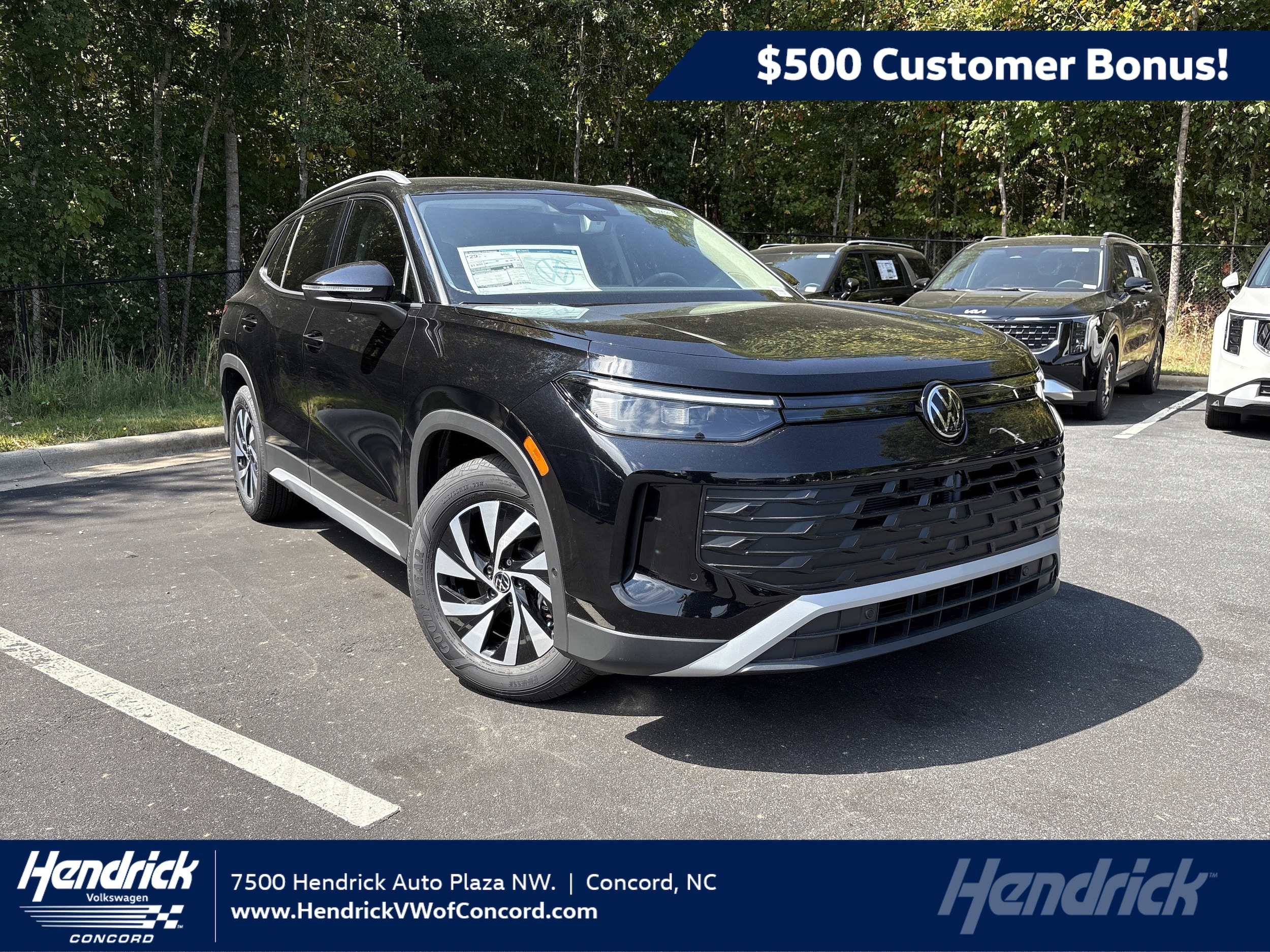 2025 Volkswagen Tiguan S's photo