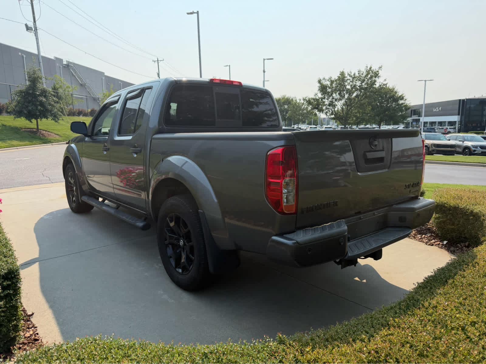 Nissan Frontier SV