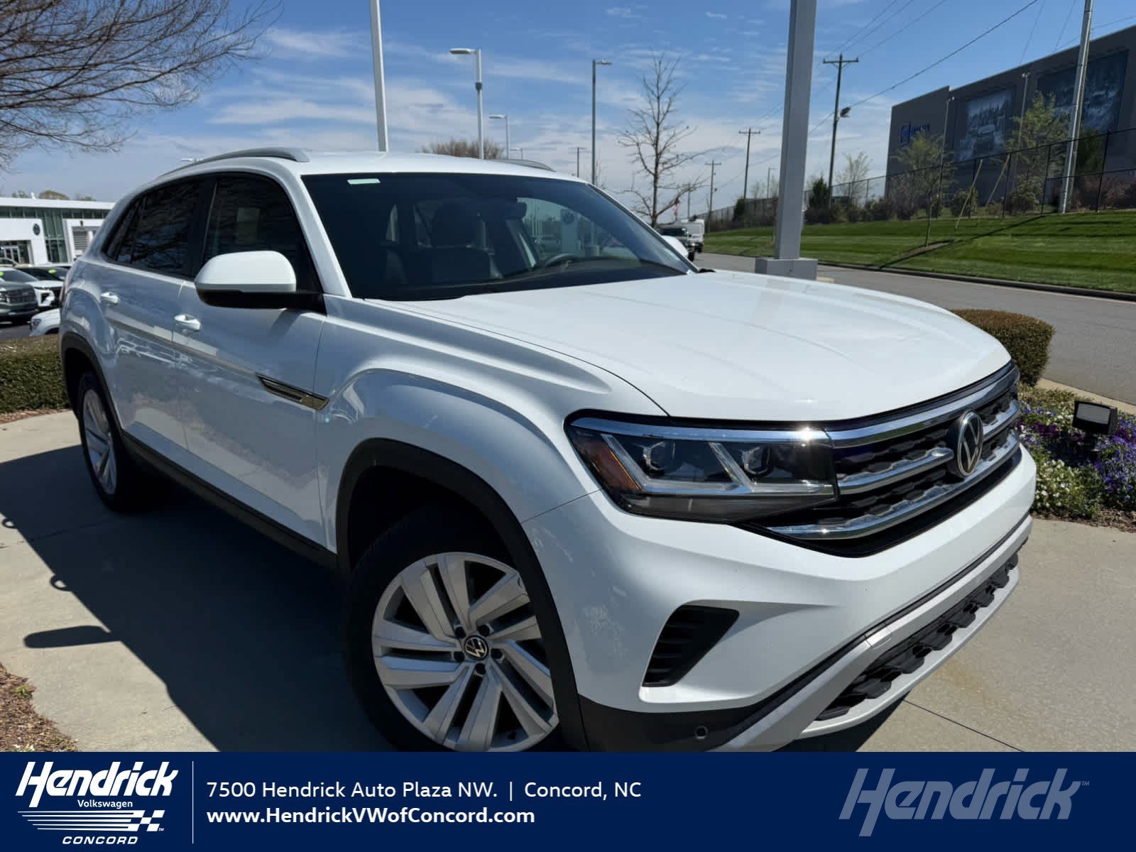 2022 Volkswagen Atlas Cross Sport SE w/Tech