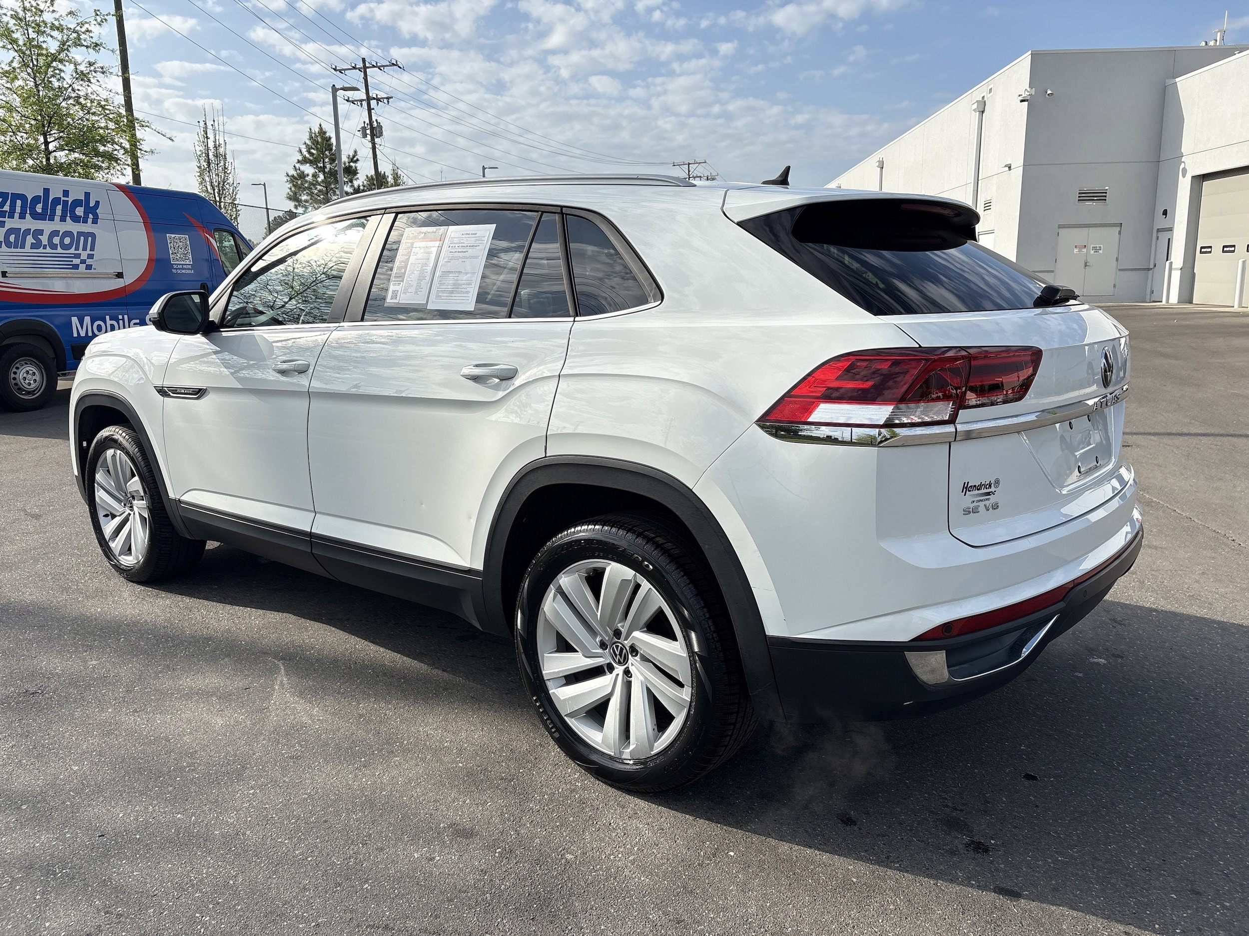 2022 Volkswagen Atlas Cross Sport 3.6L V6 SE w/Technology photo 6