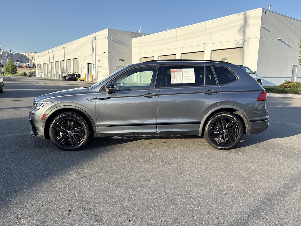 Certified 2022 Volkswagen Tiguan 2.0T SE R-Line Black SUV
