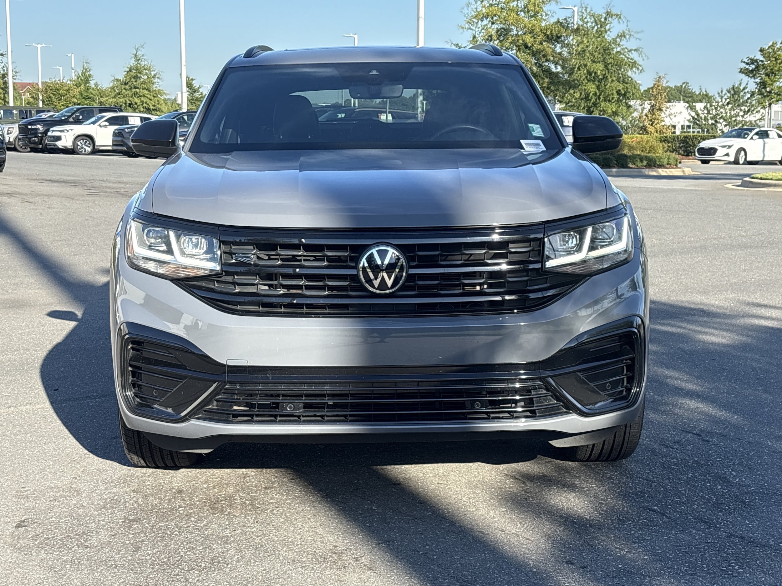 2022 Volkswagen Atlas Cross Sport 3.6L V6 SEL R-Line Black