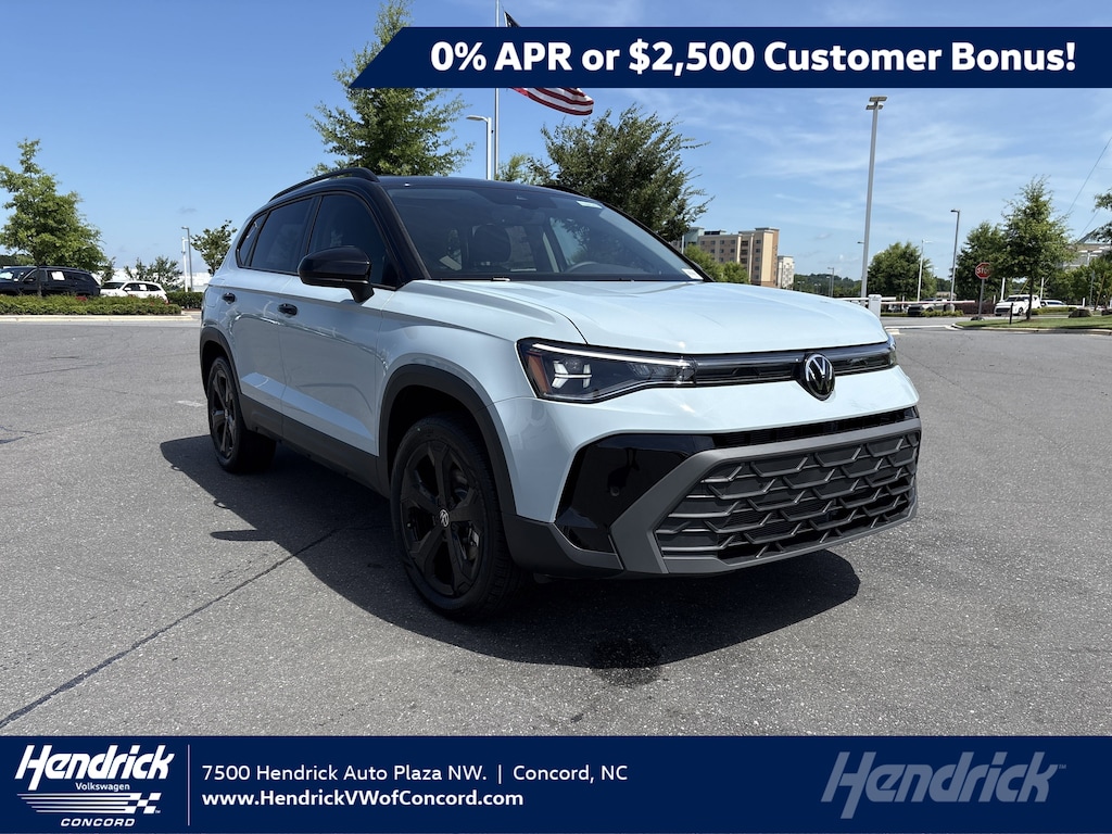 New 2025 Volkswagen Taos 1.5T SE Black SUV