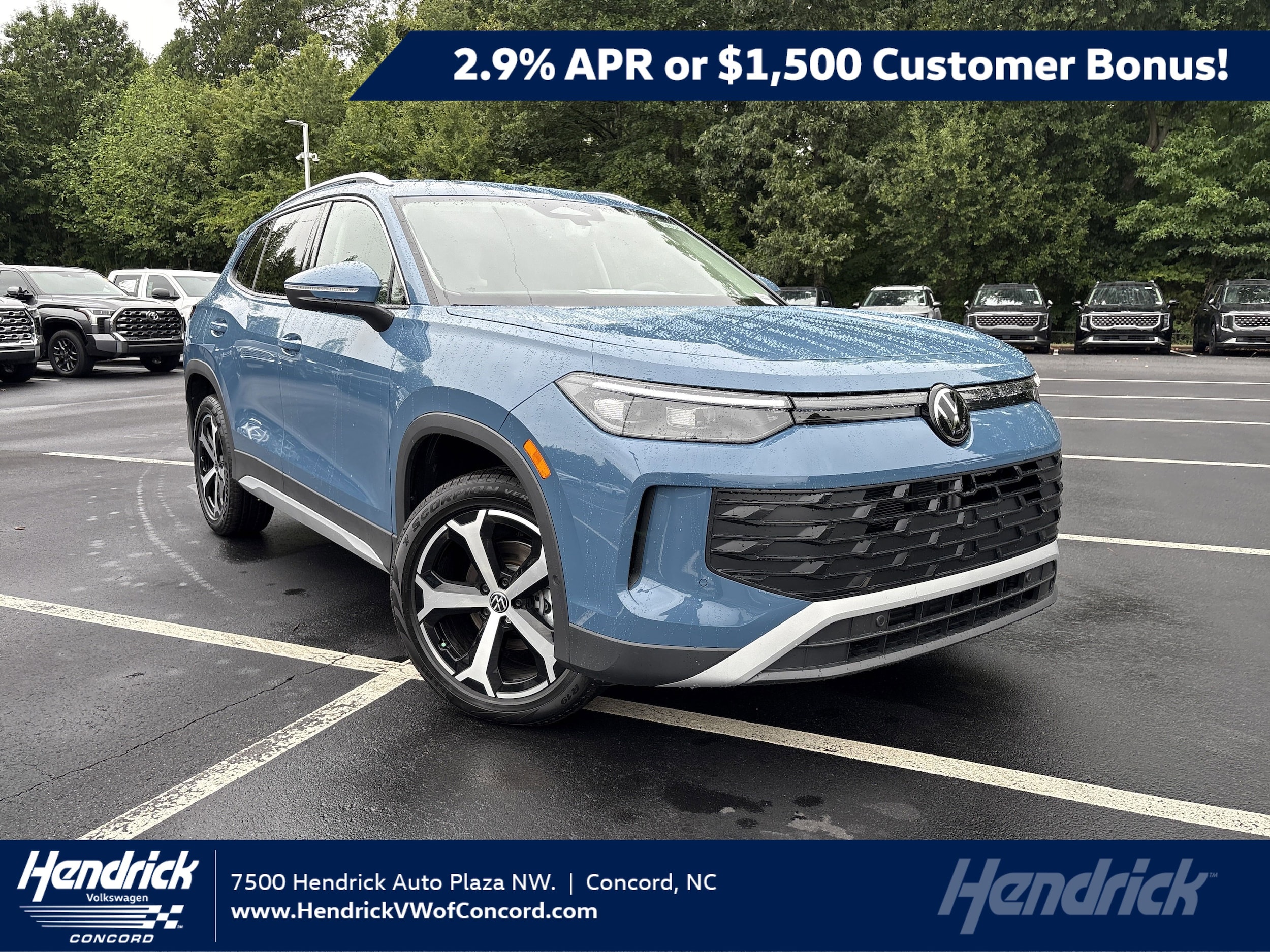 2025 Volkswagen Tiguan SE's photo