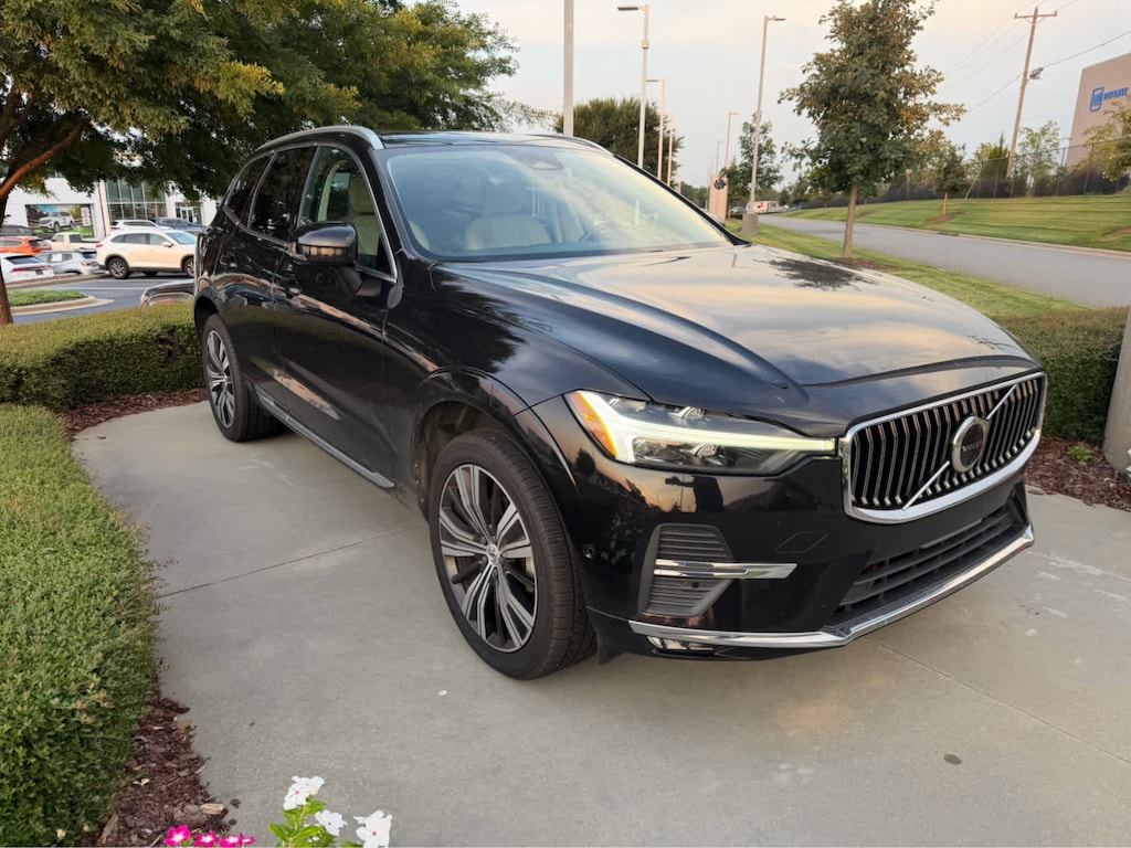 Used 2022 Volvo XC60 B5 FWD Inscription SUV