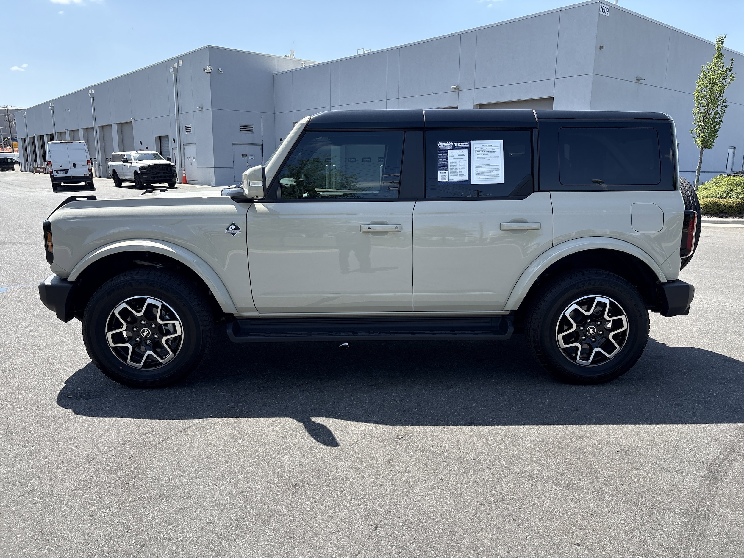 2025 Ford Bronco Outer Banks photo 4