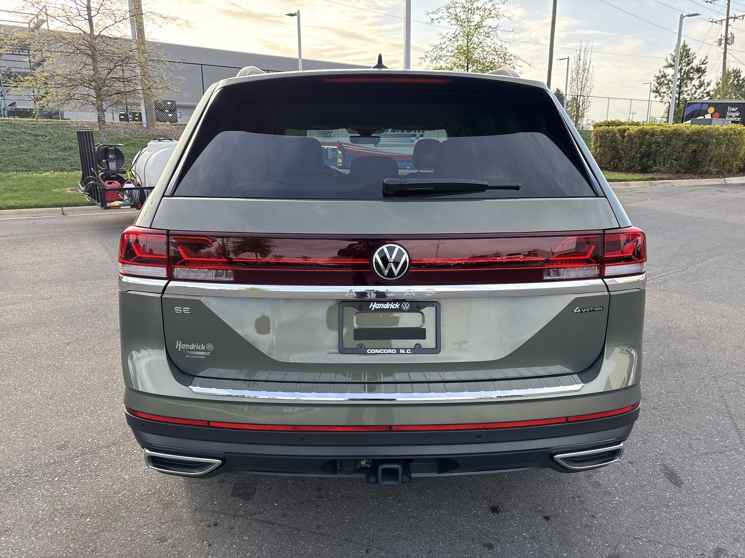 2026 Volkswagen Atlas 2.0T SE w/Technology photo 3