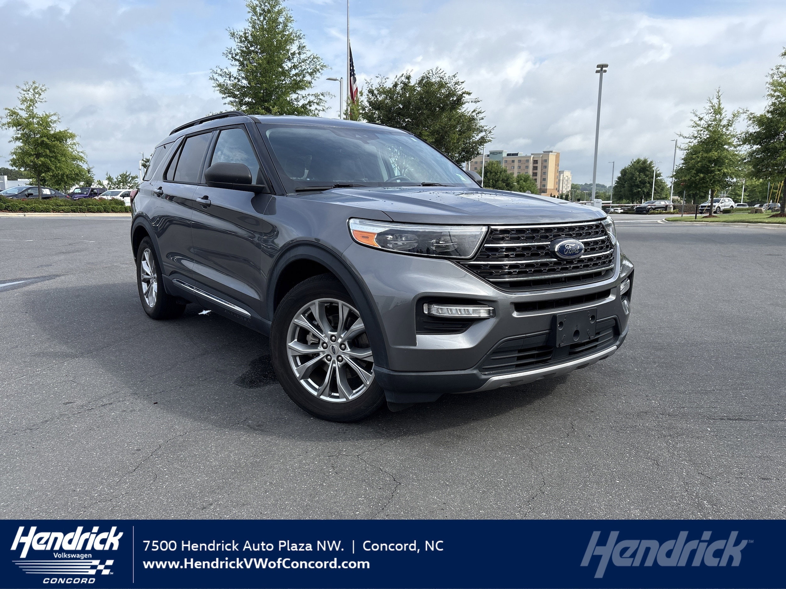2021 Ford Explorer XLT RWD's photo