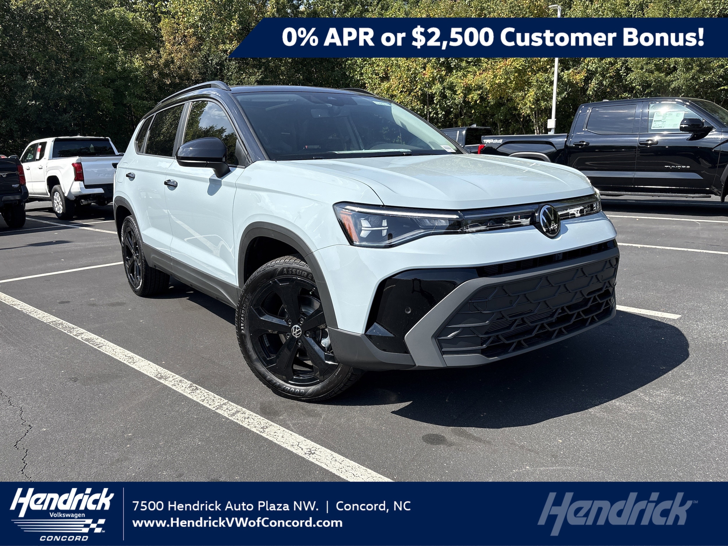 2025 Volkswagen Taos SE Black