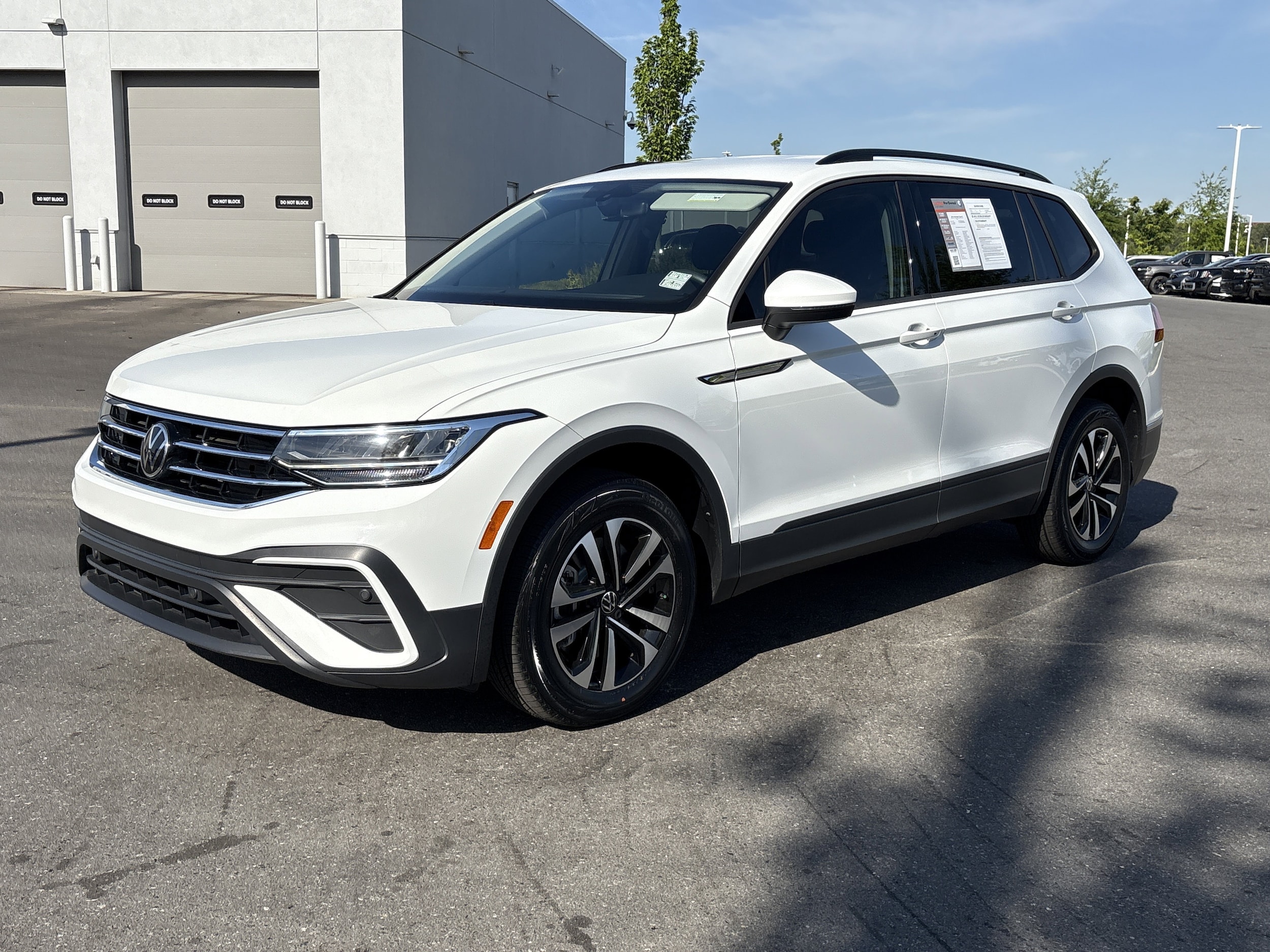 2023 Volkswagen Tiguan 2.0T S photo 4