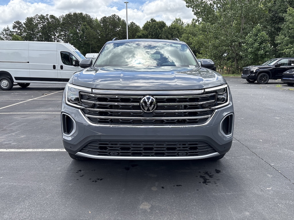 New 2026 Volkswagen Atlas SE w/Technology SUV