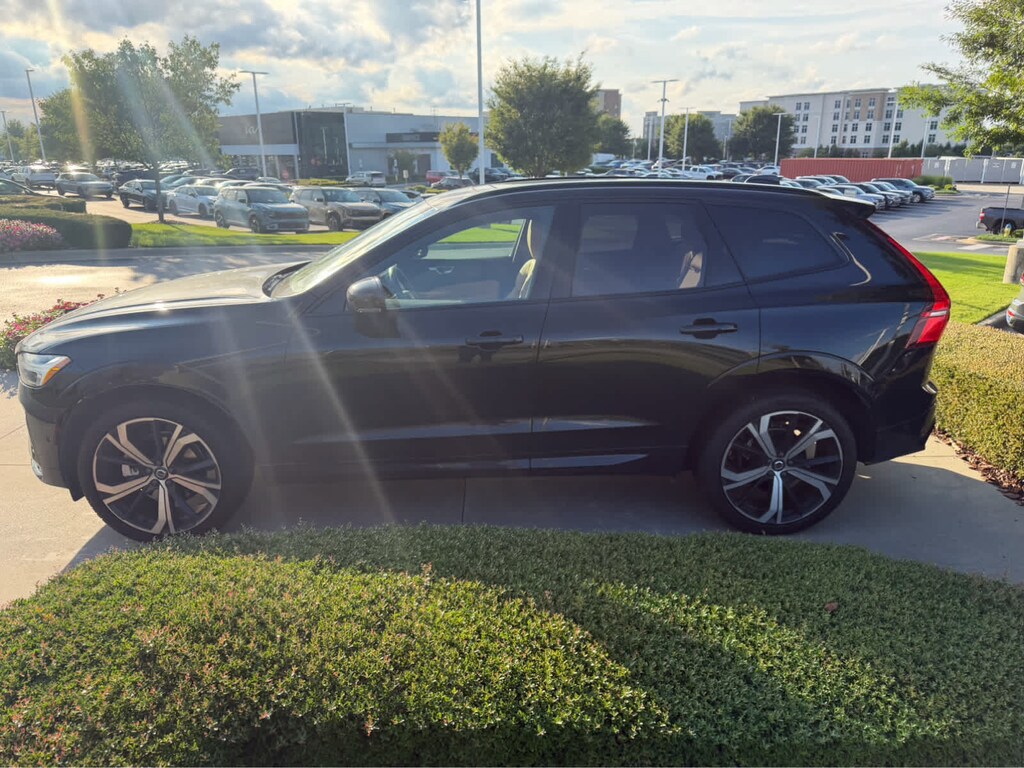 Used 2025 Volvo XC60 B5 Ultra SUV