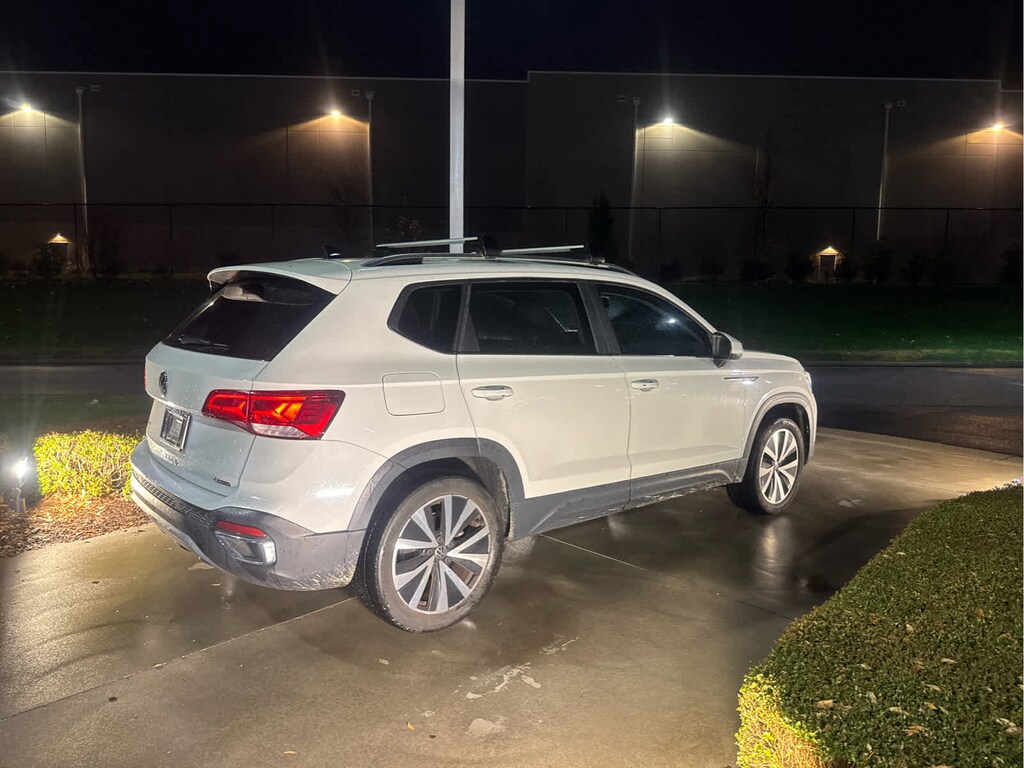 Used 2022 Volkswagen Taos 1.5T SE 4MOTION SUV