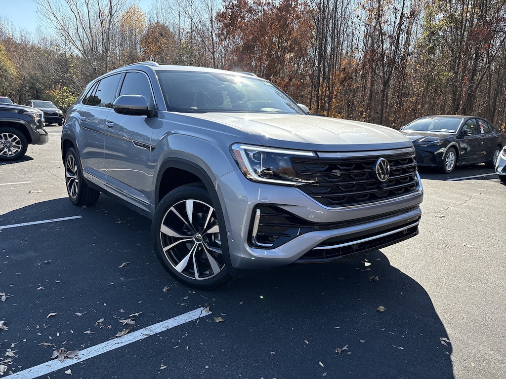 New 2026 Volkswagen Atlas Cross Sport 2.0T SEL Premium R-Line SUV