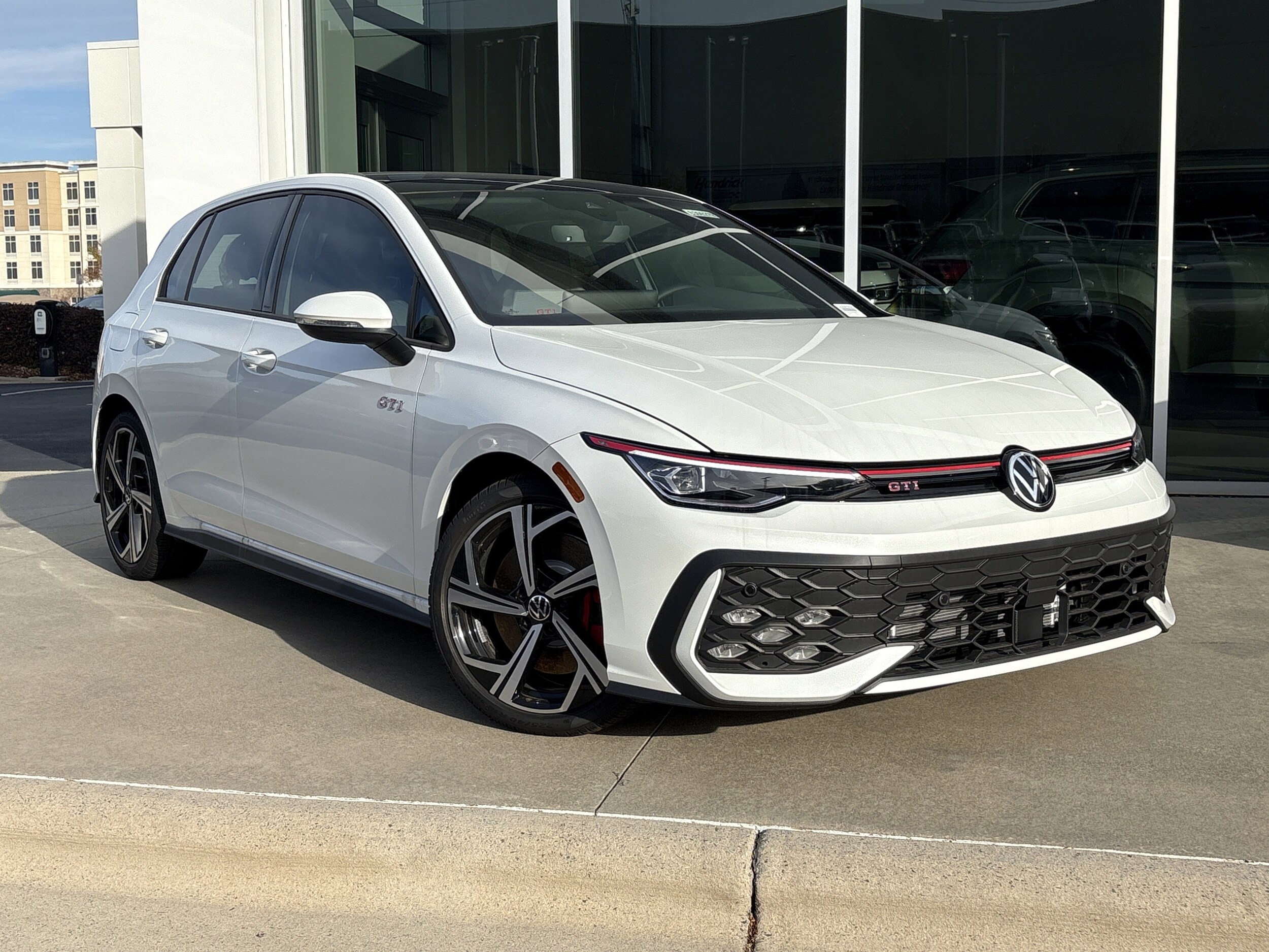 2025 Volkswagen Golf GTI SE photo 2