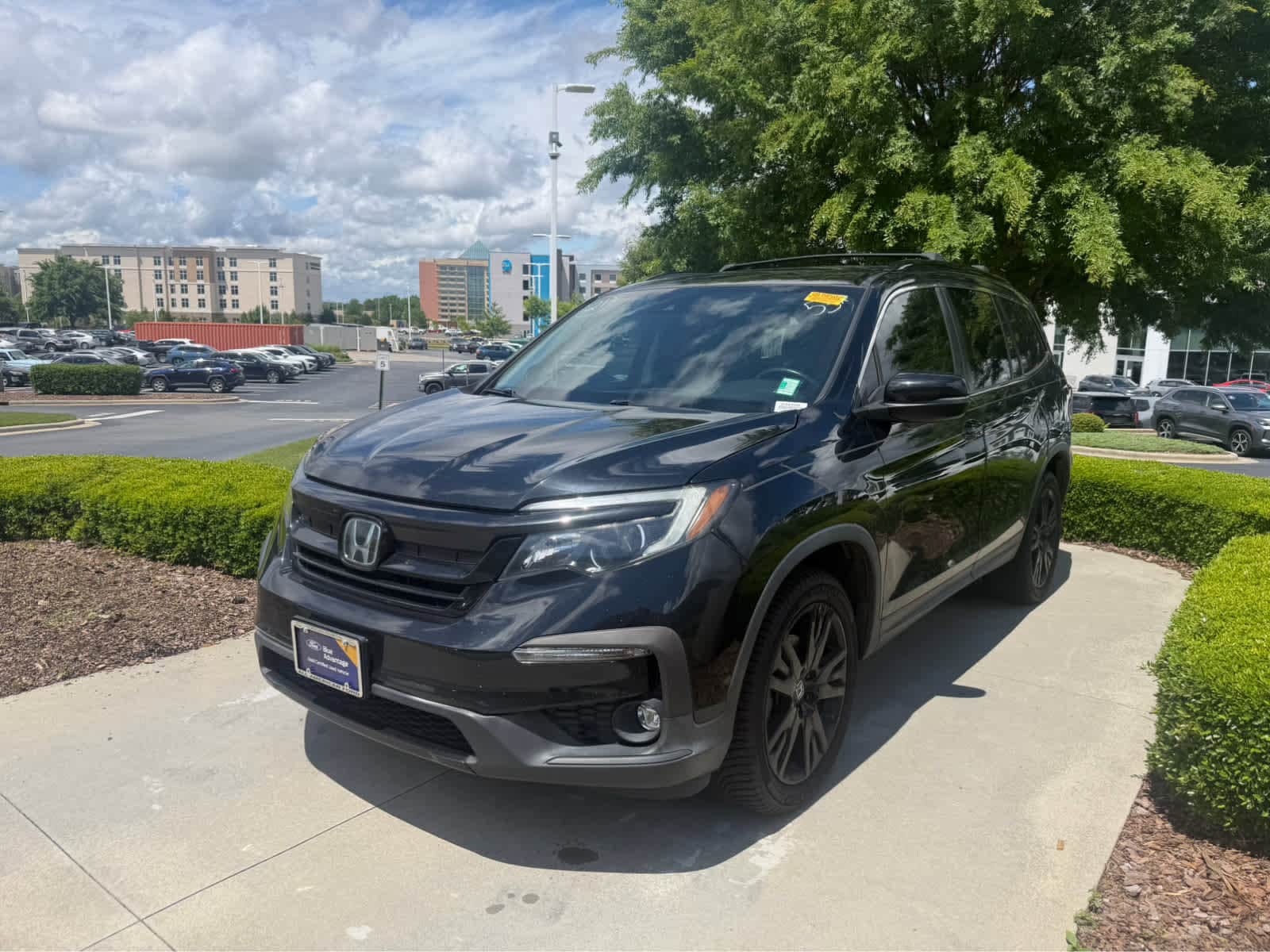 2021 Honda Pilot Special Edition AWD photo 2