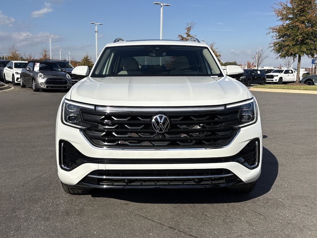 Used 2025 Volkswagen Atlas 2.0T SEL Premium R-Line SUV