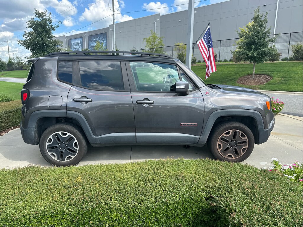 Used 2016 Jeep Renegade Trailhawk 4x4 SUV