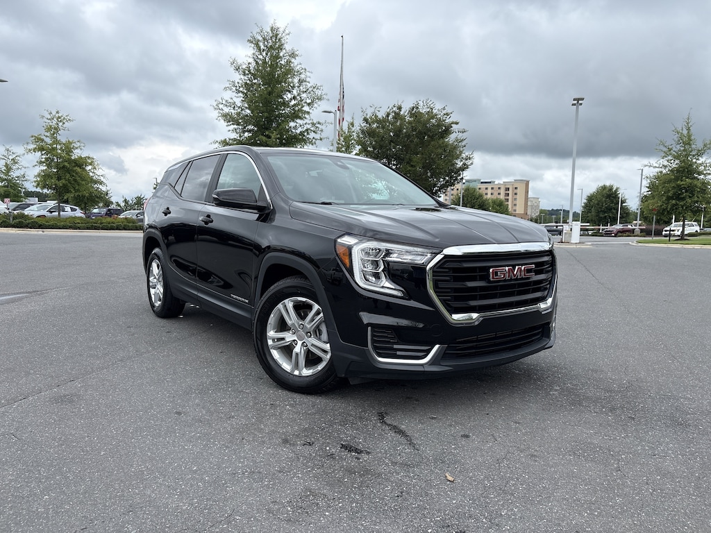 Used 2022 GMC Terrain SLE SUV