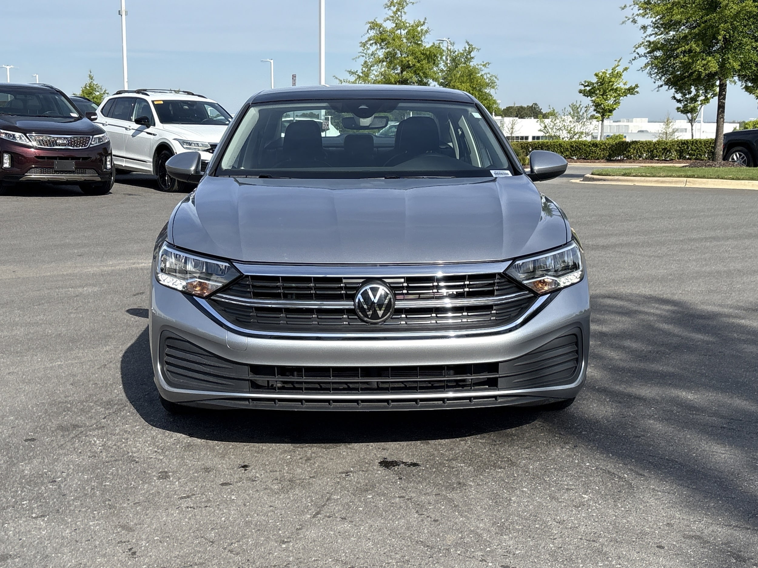 2024 Volkswagen Jetta 1.5T SE photo 2