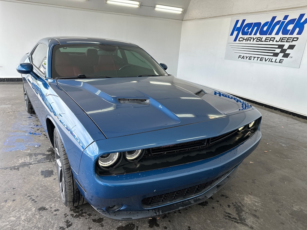 Used 2022 Dodge Challenger SXT Coupe