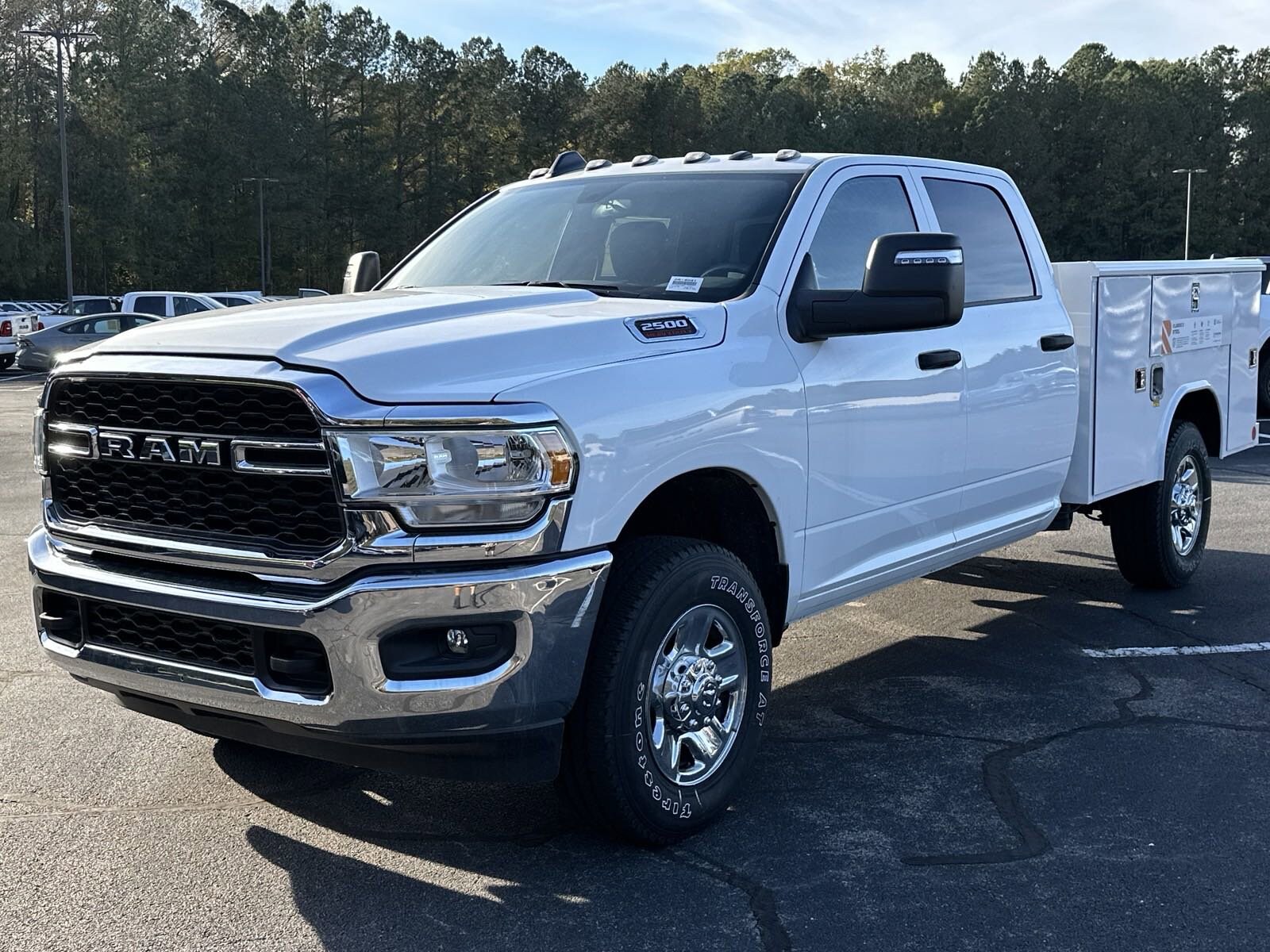 2024 Ram 2500 Tradesman photo 3