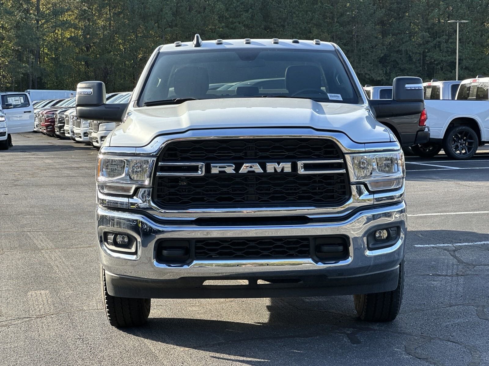2024 Ram 2500 Tradesman photo 2