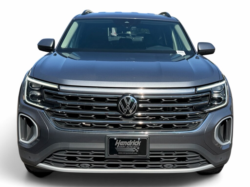 Used 2025 Volkswagen Atlas 2.0T SE w/Technology SUV