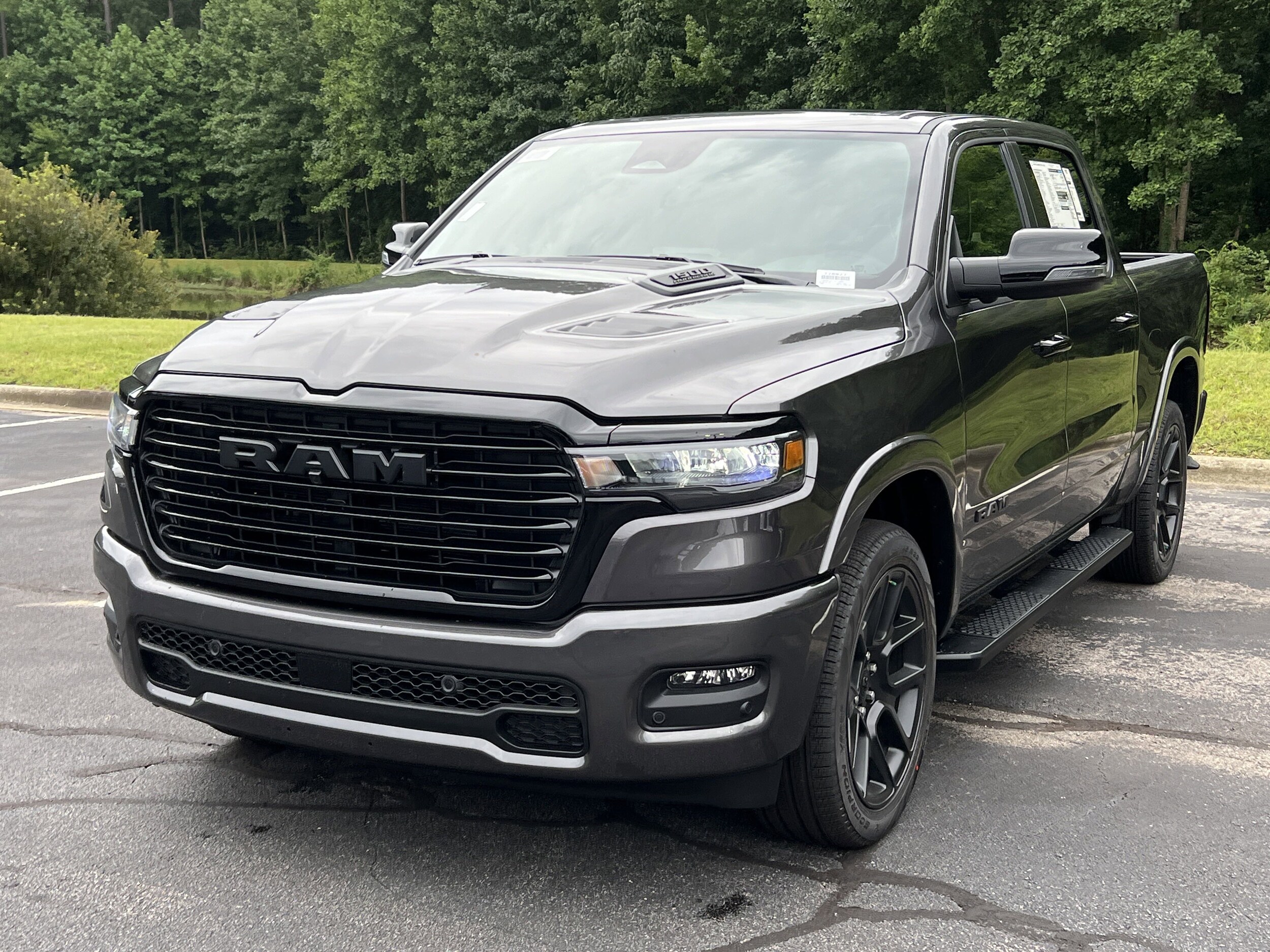 2026 Ram 1500 Laramie photo 3