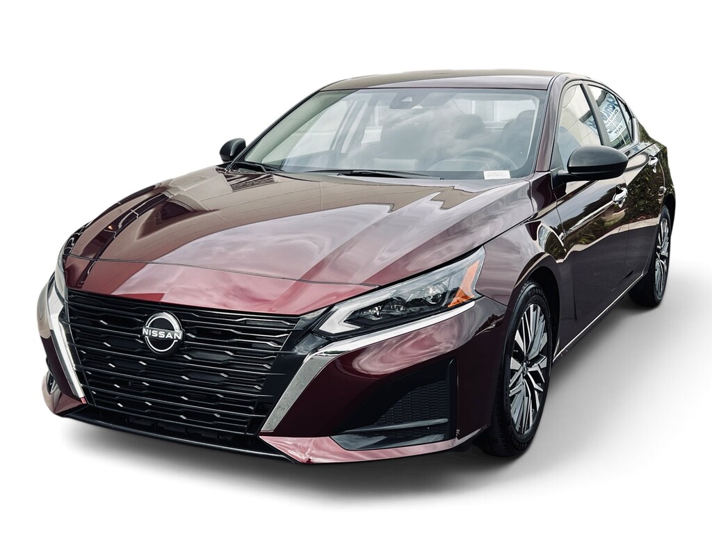 Used 2024 Nissan Altima 2.5 SV Sedan