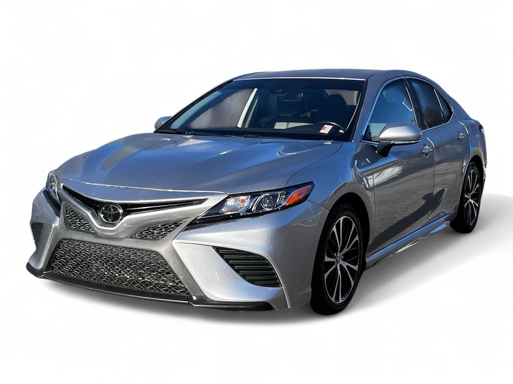 Used 2019 Toyota Camry SE Sedan