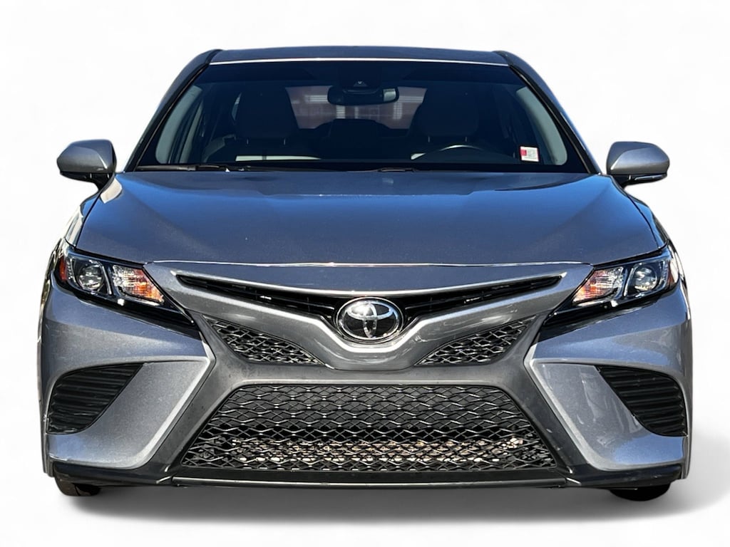 Used 2019 Toyota Camry SE Sedan