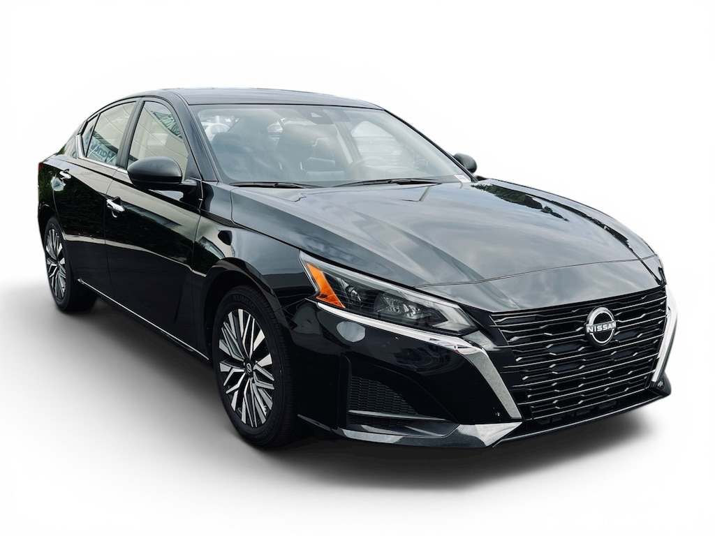 Used 2025 Nissan Altima SV Sedan