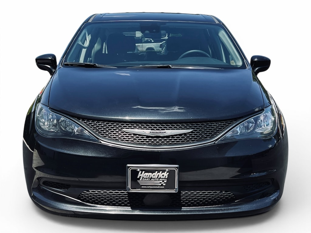 Used 2023 Chrysler Voyager LX Minivan