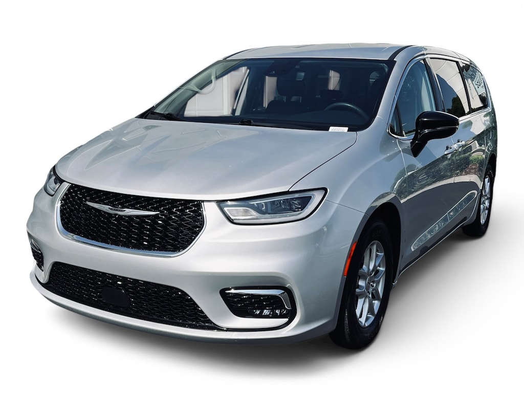 Used 2024 Chrysler Pacifica Touring L Minivan