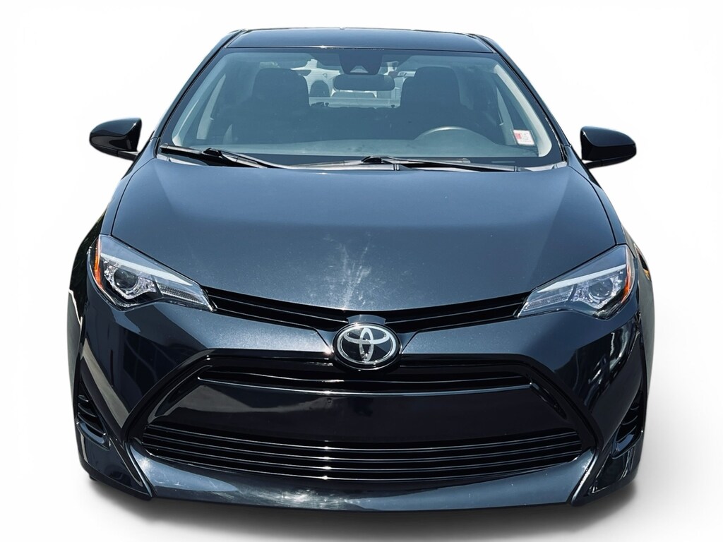 Used 2018 Toyota Corolla SE Sedan