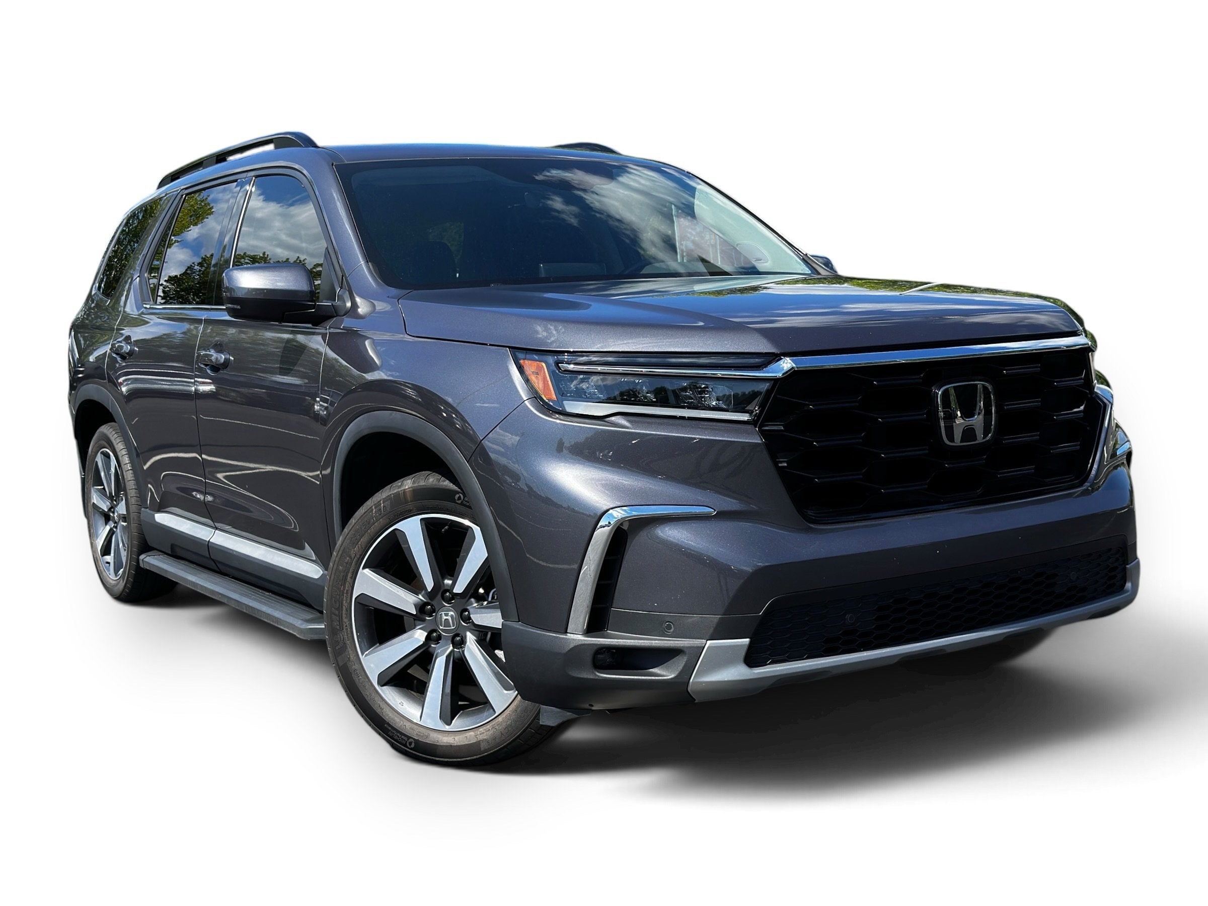 Used 2025 Honda Pilot Touring with VIN 5FNYG2H72SB002512 for sale in Kansas City