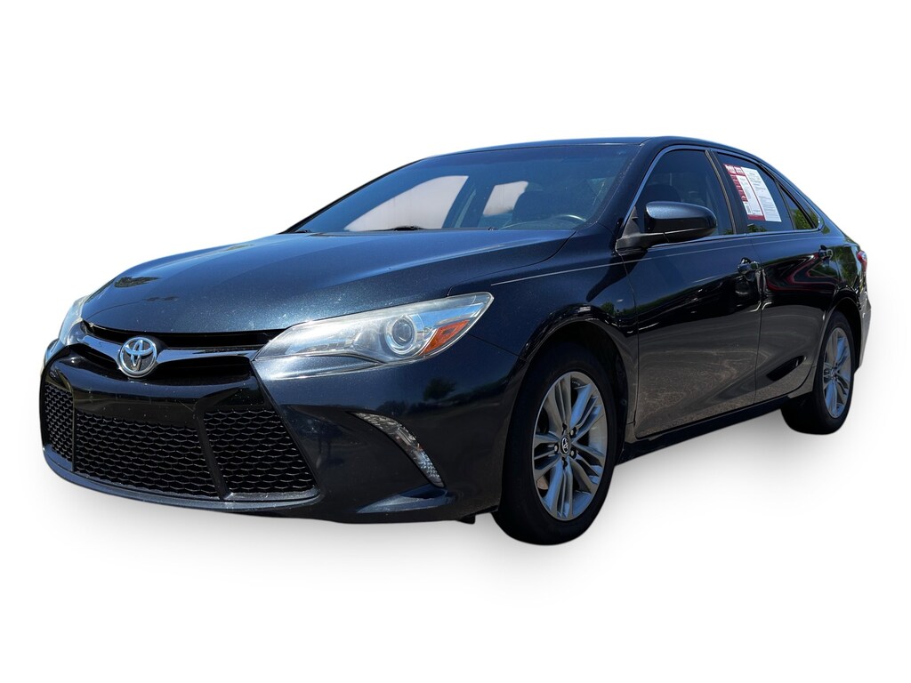 Used 2015 Toyota Camry LE Sedan