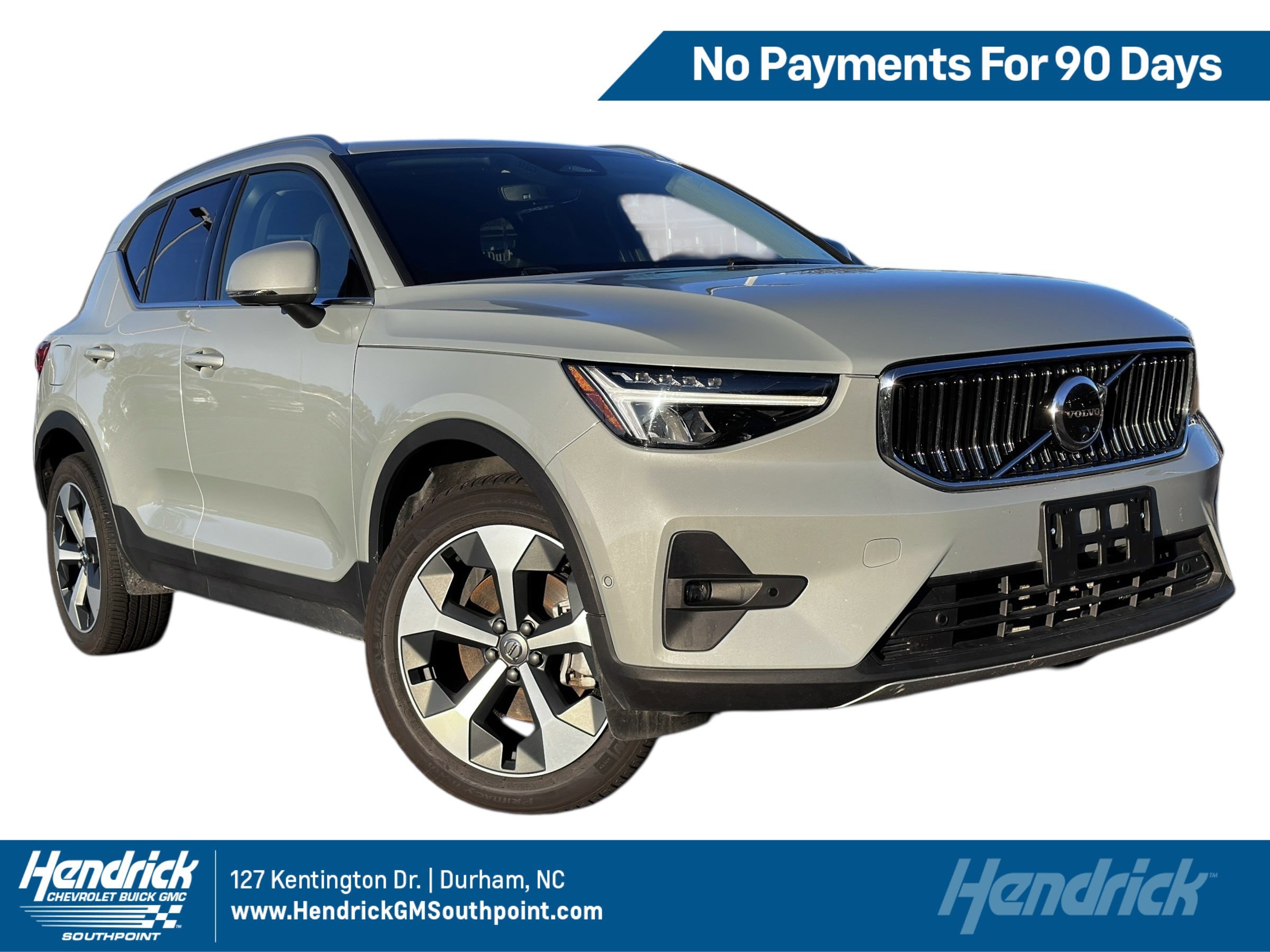 2025 Volvo XC40 Plus's photo