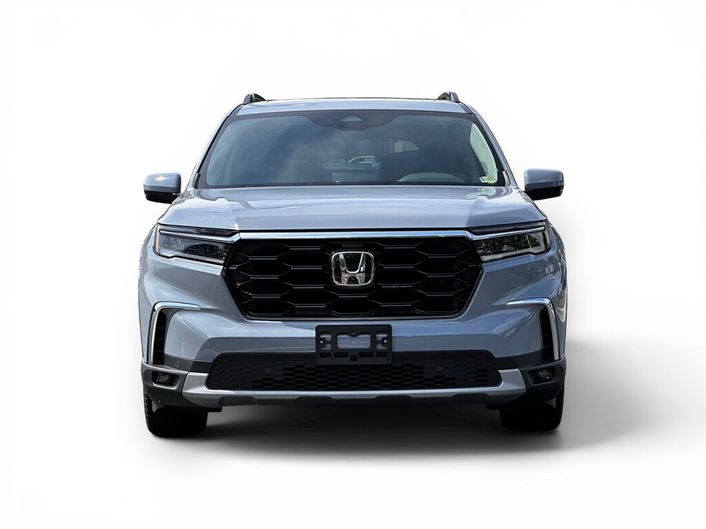 Used 2025 Honda Pilot Touring SUV