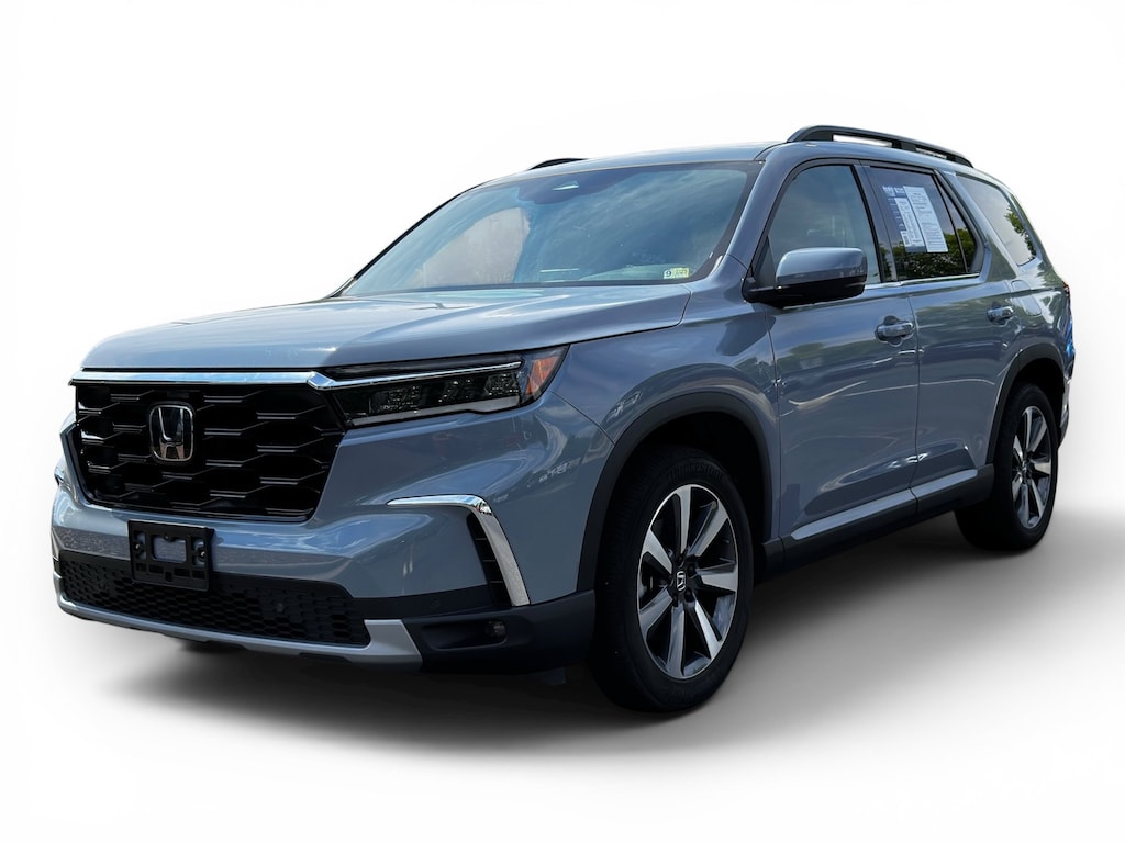 Used 2025 Honda Pilot Touring SUV