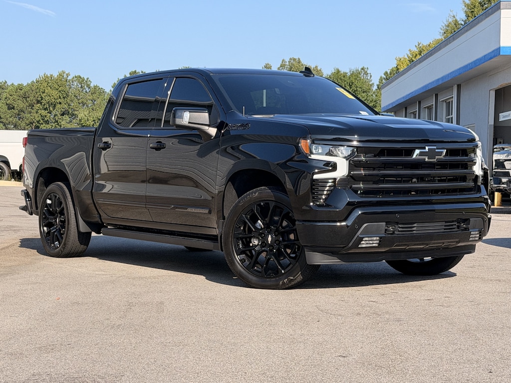 Used 2025 Chevrolet Silverado 1500 High Country Pickup