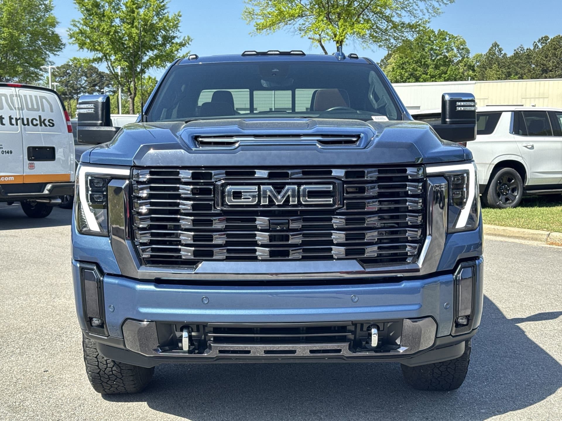 2024 GMC Sierra 2500HD Denali Ultimate photo 2