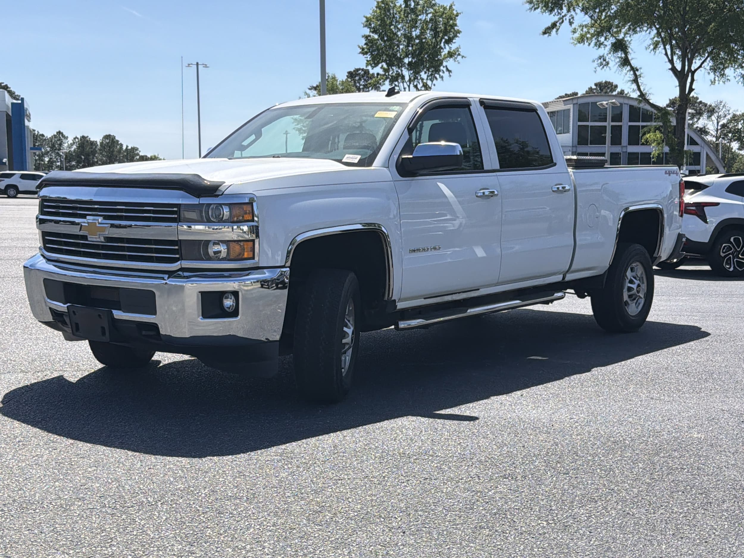 2015 Chevrolet Silverado 2500HD LT photo 6