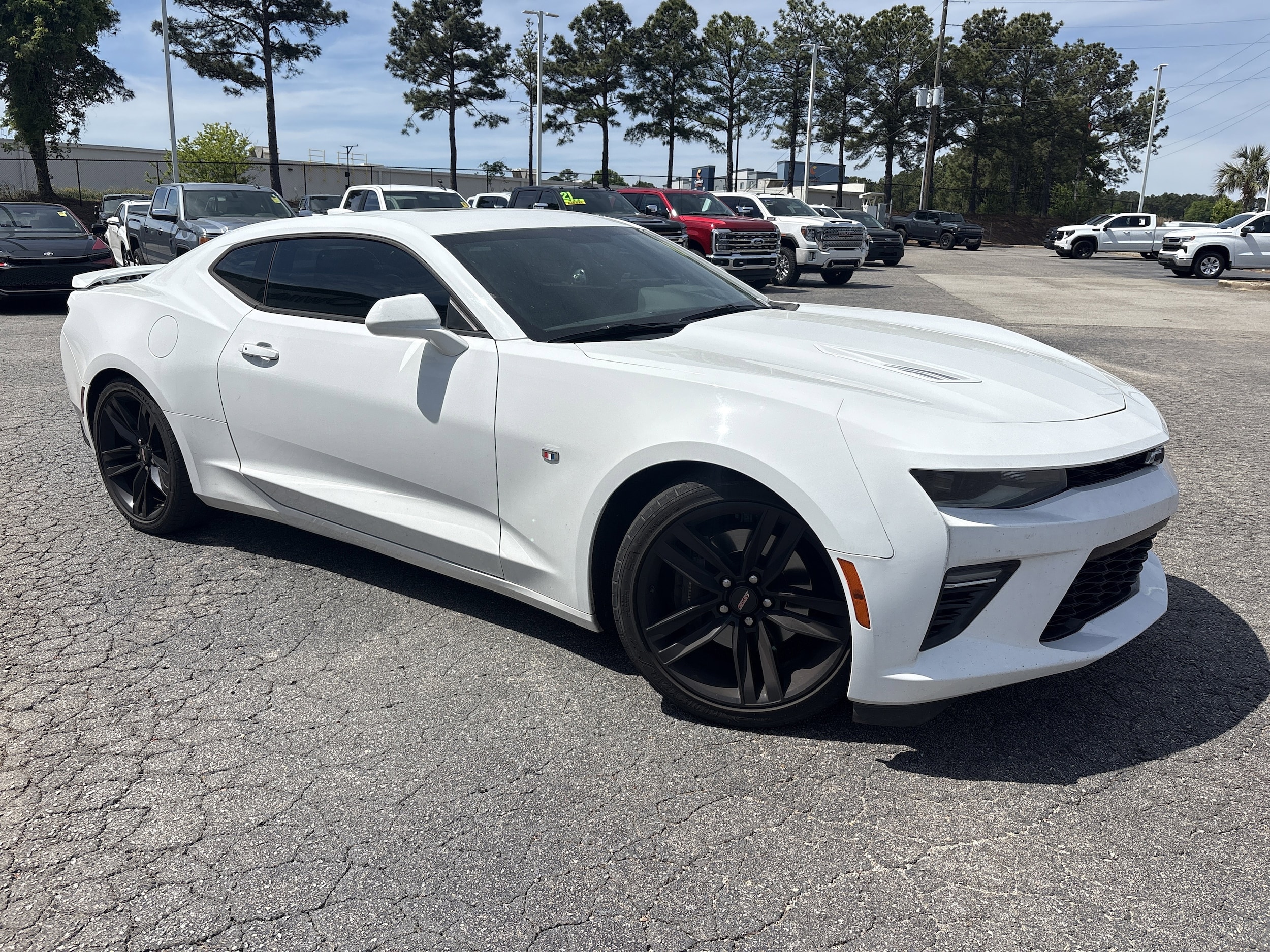 2017 Chevrolet Camaro 2SS photo 2