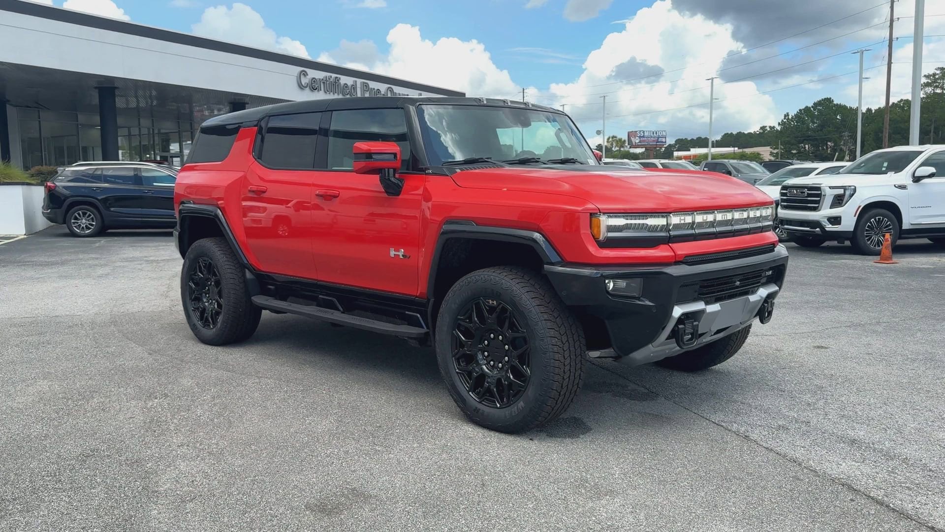 GMC Hummer EV SUV 2X