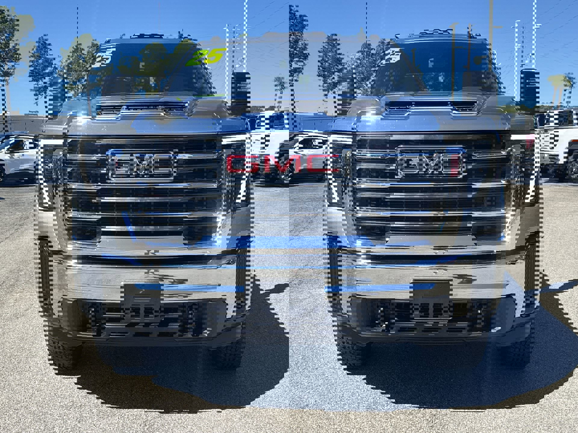 2025 Gmc Sierra 2500 HD SLE photo 2