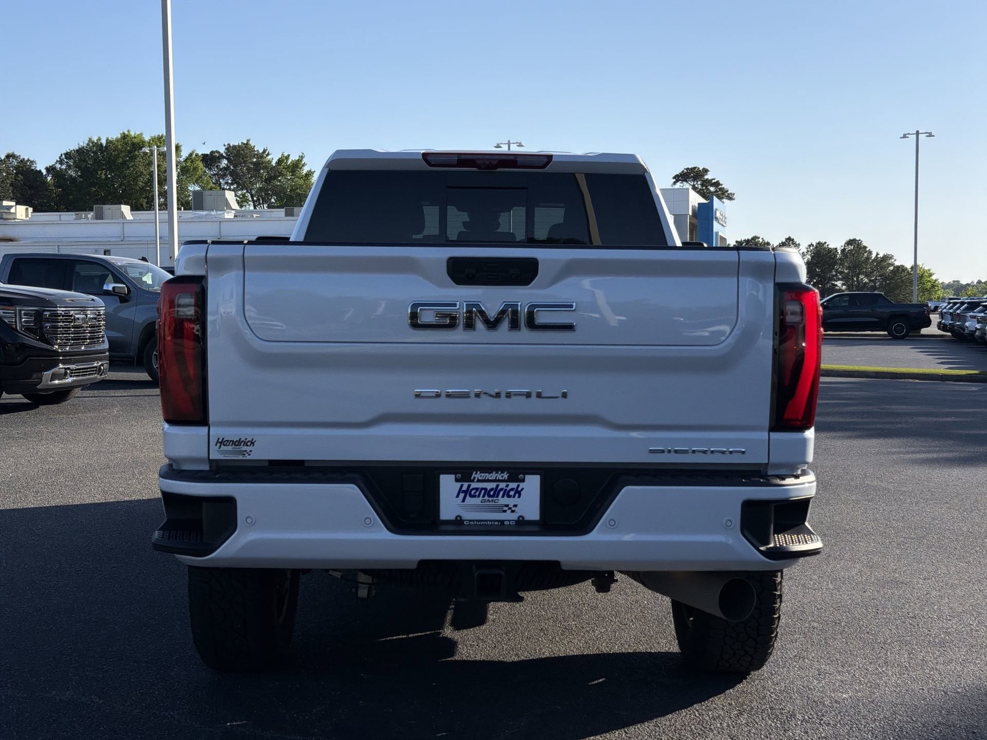2026 GMC Sierra 2500HD Denali Ultimate photo 3