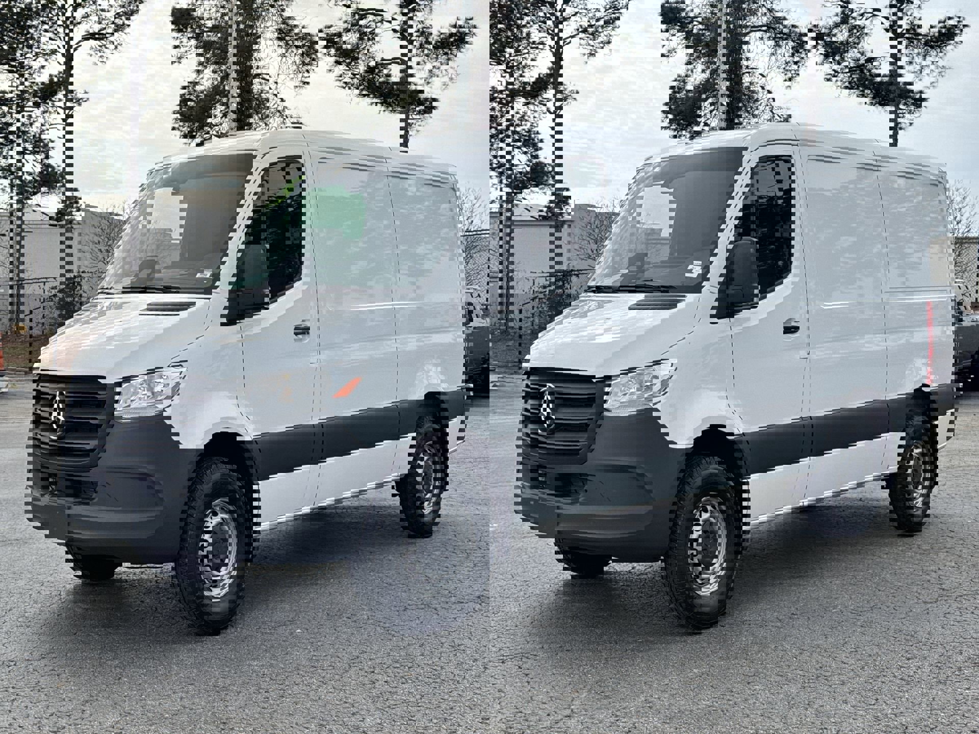 2025 Mercedes-Benz Sprinter Cargo Van photo 2